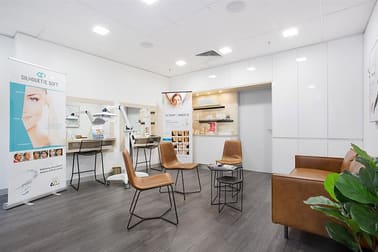 15/15 Victoria Avenue Broadbeach QLD 4218 - Image 3