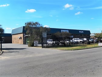 4/2-14 Sheffield Road Welshpool WA 6106 - Image 1