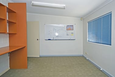 10/9 Charlton Court Woolner NT 0820 - Image 2