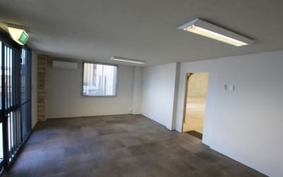 2/12  Rigali Way Wangara WA 6065 - Image 2