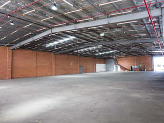 4 Edgecombe Court Moorabbin VIC 3189 - Image 2