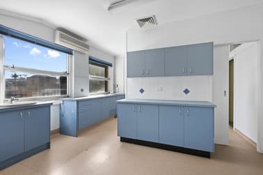 4/70 Edith Street Wynnum QLD 4178 - Image 2