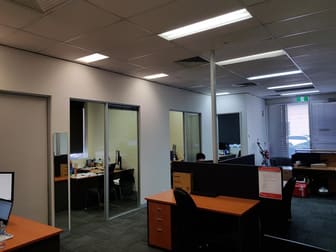 Unit 1/Unit 1, 343 Plummer Street Port Melbourne VIC 3207 - Image 2