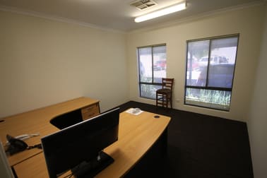 97 Forsyth Street O'connor WA 6163 - Image 2