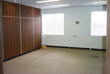 5/8A St Andrews Street Brighton VIC 3186 - Image 2