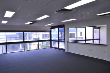 21/42 Bundall Road Bundall QLD 4217 - Image 2