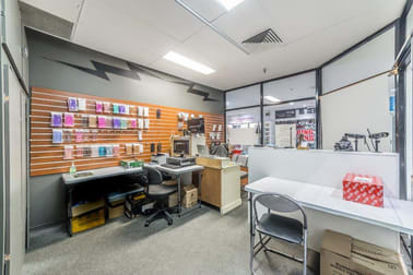 18/9 Trickett Street Surfers Paradise QLD 4217 - Image 3