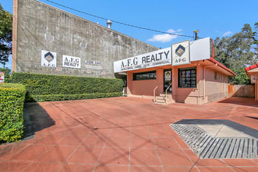 4 Glenelg Avenue Mermaid Beach QLD 4218 - Image 3