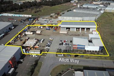 32 Allott Way Maddington WA 6109 - Image 1