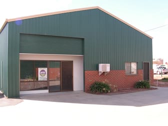 1/203-205 Woodward Road Golden Square VIC 3555 - Image 1
