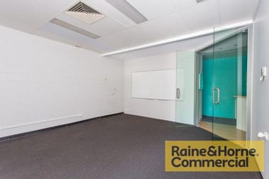 6C/26 Redland Bay Road Capalaba QLD 4157 - Image 3