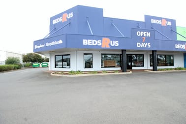 1/900 Ruthven Street Kearneys Spring QLD 4350 - Image 1