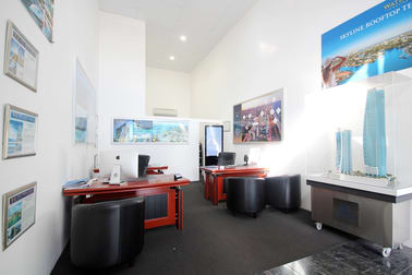 Shop 4/3045 Surfers Paradise Boulevard Surfers Paradise QLD 4217 - Image 1