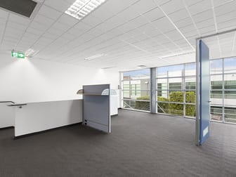 26/3 Westside Avenue Port Melbourne VIC 3207 - Image 3