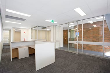 1/85-87 Grimshaw Street Greensborough VIC 3088 - Image 3