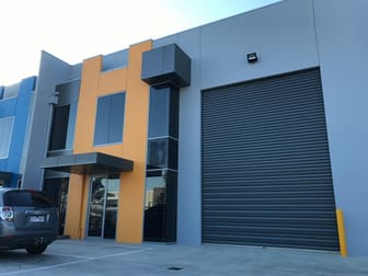 2/7 Morialta Road Cranbourne West VIC 3977 - Image 1