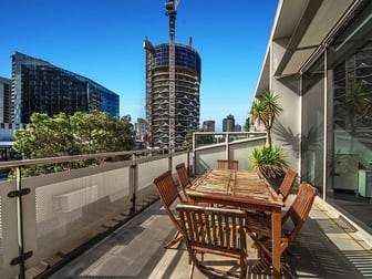 202/441 Docklands Drive Docklands VIC 3008 - Image 3