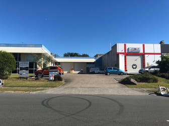 Unit 3/27 Hutchinson St Burleigh Heads QLD 4220 - Image 2
