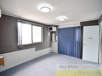 1/207 Queens Road Kingston QLD 4114 - Image 3
