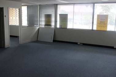 5a & 5b/8 First Avenue Maroochydore QLD 4558 - Image 2