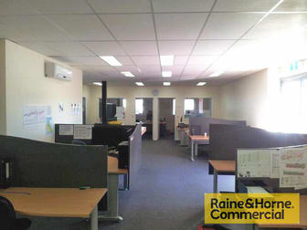4/919-925 Nudgee Road Banyo QLD 4014 - Image 2