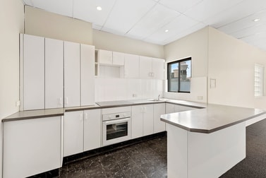 Level 2/214 Military Road Neutral Bay NSW 2089 - Image 3