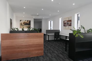 Suite  3/215 Wharf Street Spring Hill QLD 4000 - Image 2