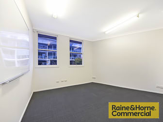 2a/52 Doggett Street Newstead QLD 4006 - Image 3