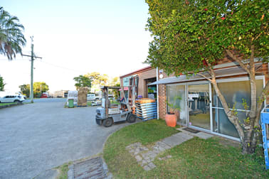 Unit 2/40 Rene Street Noosaville QLD 4566 - Image 2