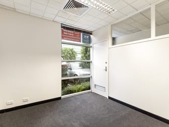 15/3 Westside Avenue Port Melbourne VIC 3207 - Image 3