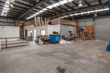 1/10 Collins Road Melton VIC 3337 - Image 3