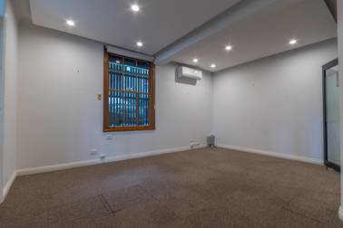 3/19 Enoggera Tce Red Hill QLD 4059 - Image 2