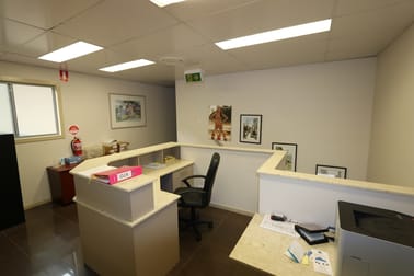 7/82 Hutchinson St Burleigh Heads QLD 4220 - Image 2