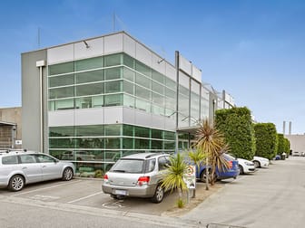 8/3 Westside Avenue Port Melbourne VIC 3207 - Image 2