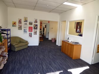2/560 David Street Albury NSW 2640 - Image 2