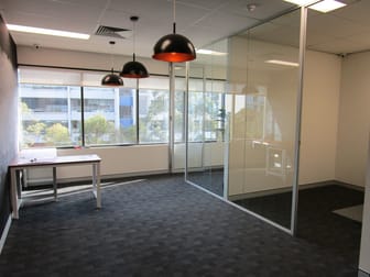 4.11/5 Celebration Drive Bella Vista NSW 2153 - Image 1