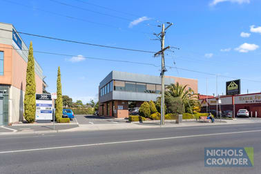 2/300 Centre Road Bentleigh VIC 3204 - Image 2