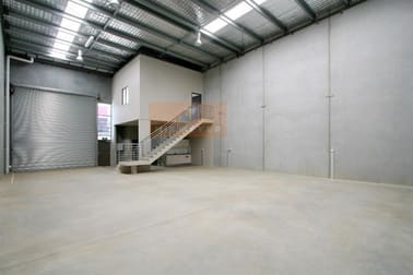 31 Governor Macquarie Drive Chipping Norton NSW 2170 - Image 3