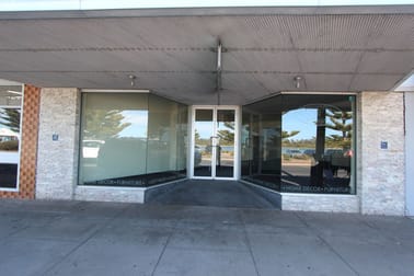 341 Esplanade Lakes Entrance VIC 3909 - Image 1