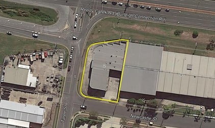 2/2 Newcastle Street Burleigh Heads QLD 4220 - Image 1