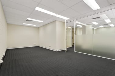 2/25 Belgravia Street Belmont WA 6104 - Image 1