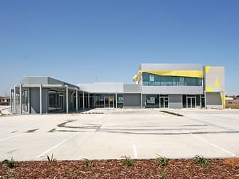 7/195 Evans Road Cranbourne VIC 3977 - Image 1