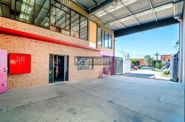 2/14 Garema Circuit Kingsgrove NSW 2208 - Image 1