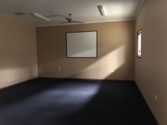 2/19 Islander Road (Upstairs) Pialba QLD 4655 - Image 2