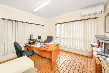 2/12 Foundry Road Seven Hills NSW 2147 - Image 3