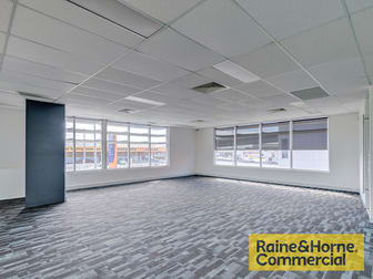 11b/8 Navigator Place Hendra QLD 4011 - Image 2