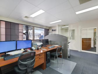 1/49 Bolsover Street Rockhampton City QLD 4700 - Image 2