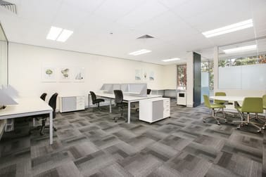 10/1 Chaplin Drive Lane Cove NSW 2066 - Image 2