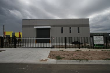 1/18 Tarmac Way Pakenham VIC 3810 - Image 2