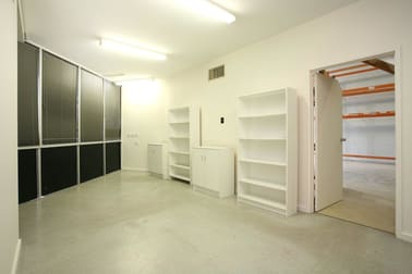 1a/121 Kerry Road Archerfield QLD 4108 - Image 2